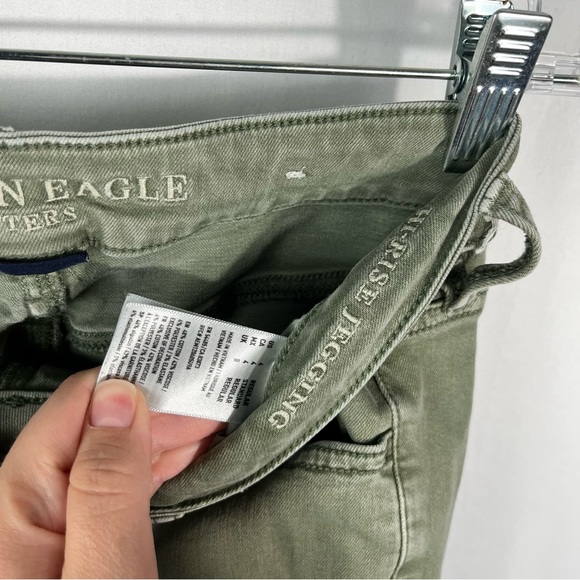 American Eagle Mossy Green Distressed Super Stretch X Hi-Rise Jeggings 4 Regular - Picture 3 of 6